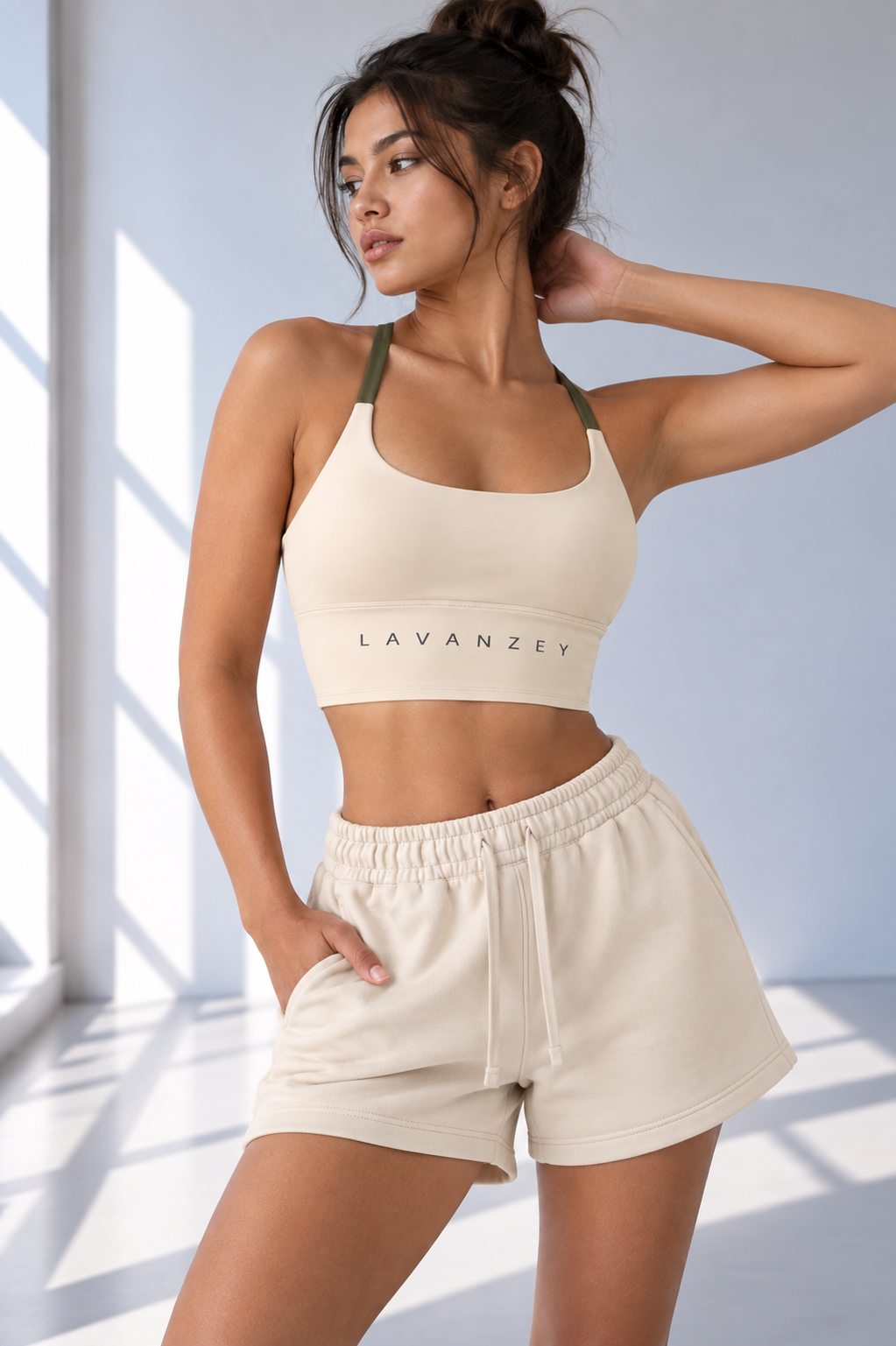Débardeur de yoga color block pour femme — L'essentiel sportif du studio au week-end
