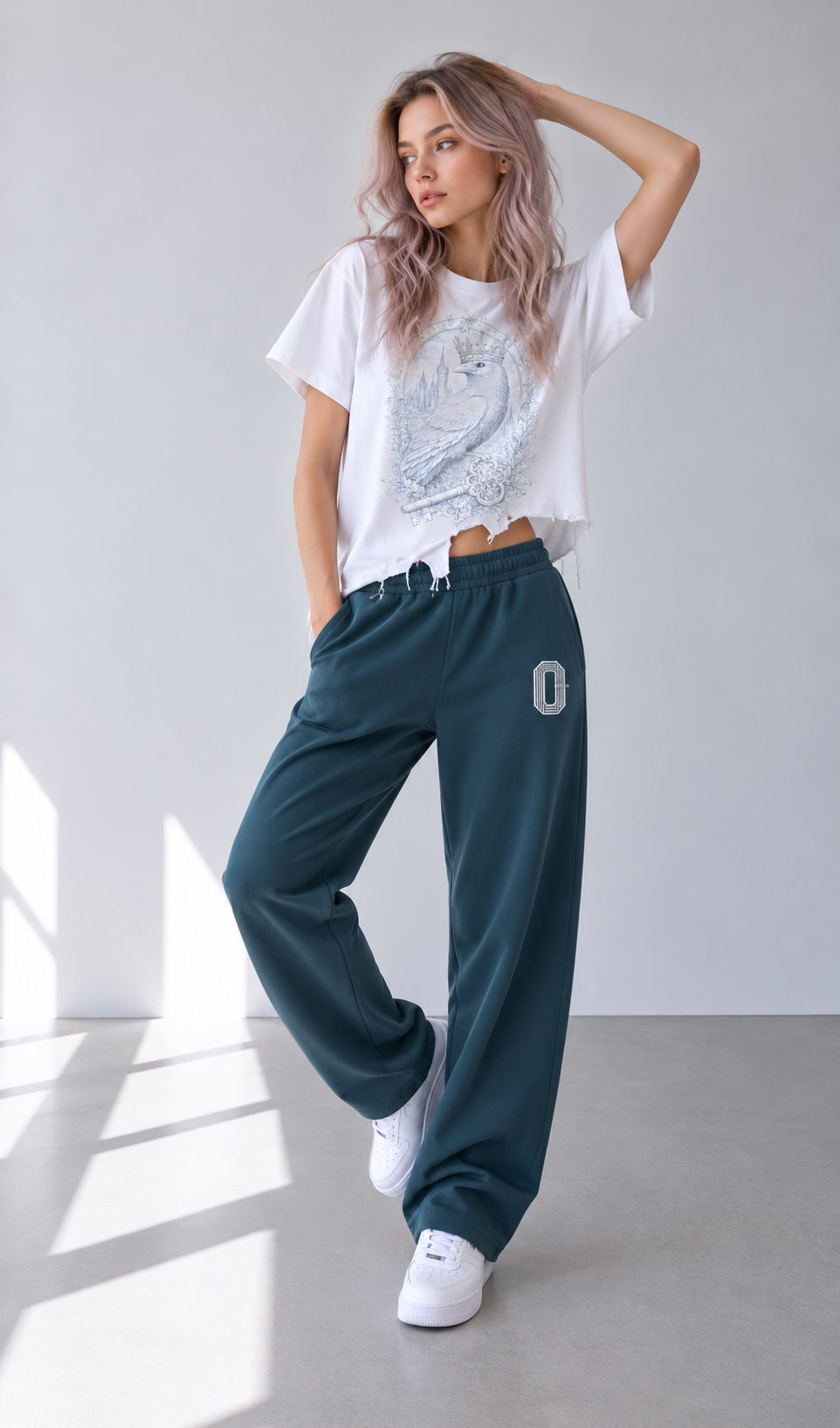 Navy Barrel-Leg Sweatpants — Retro Off-Duty Essential