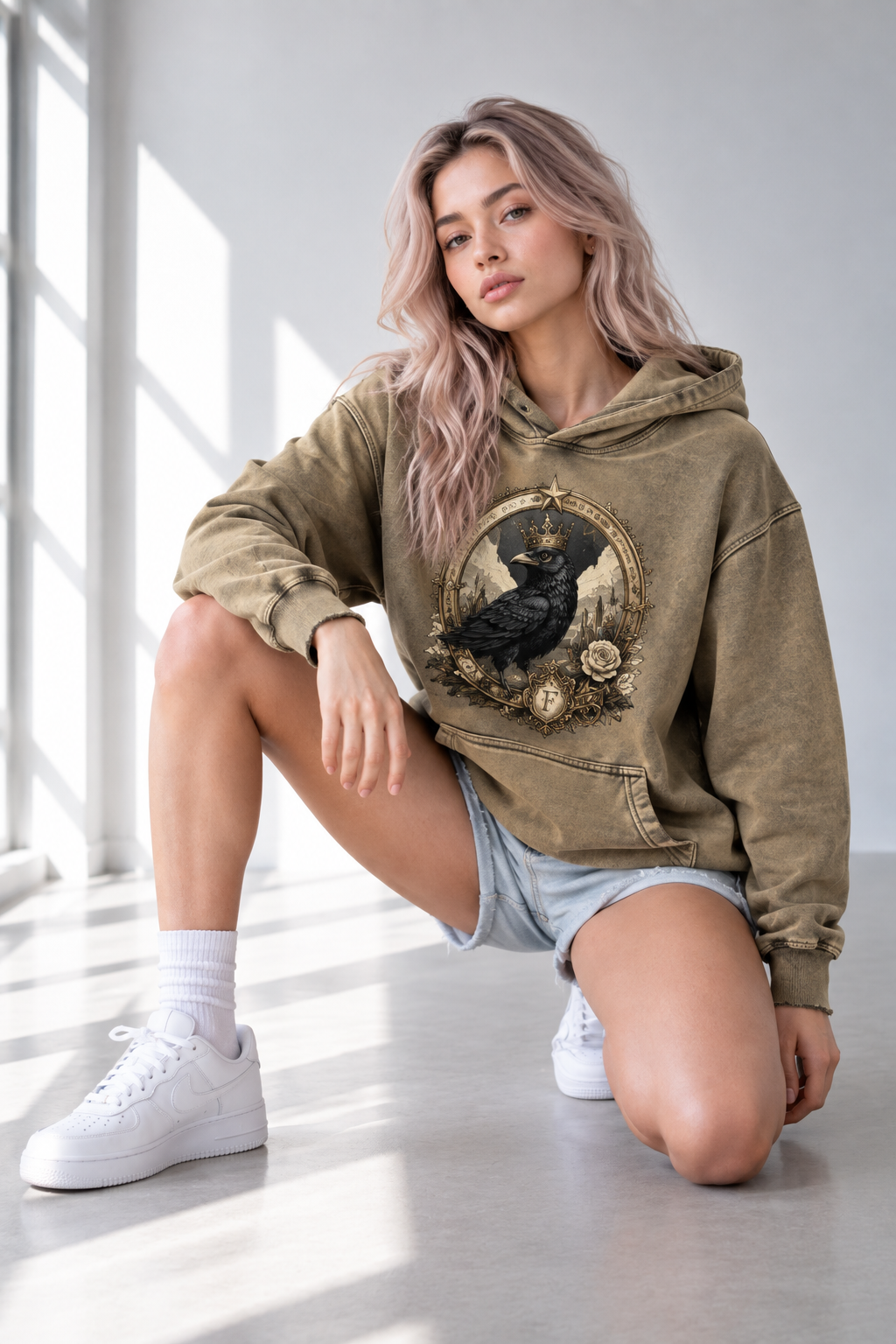 Brown Snow-Wash Frayed Heavyweight Hoodie — A Retro Streetwear Essential