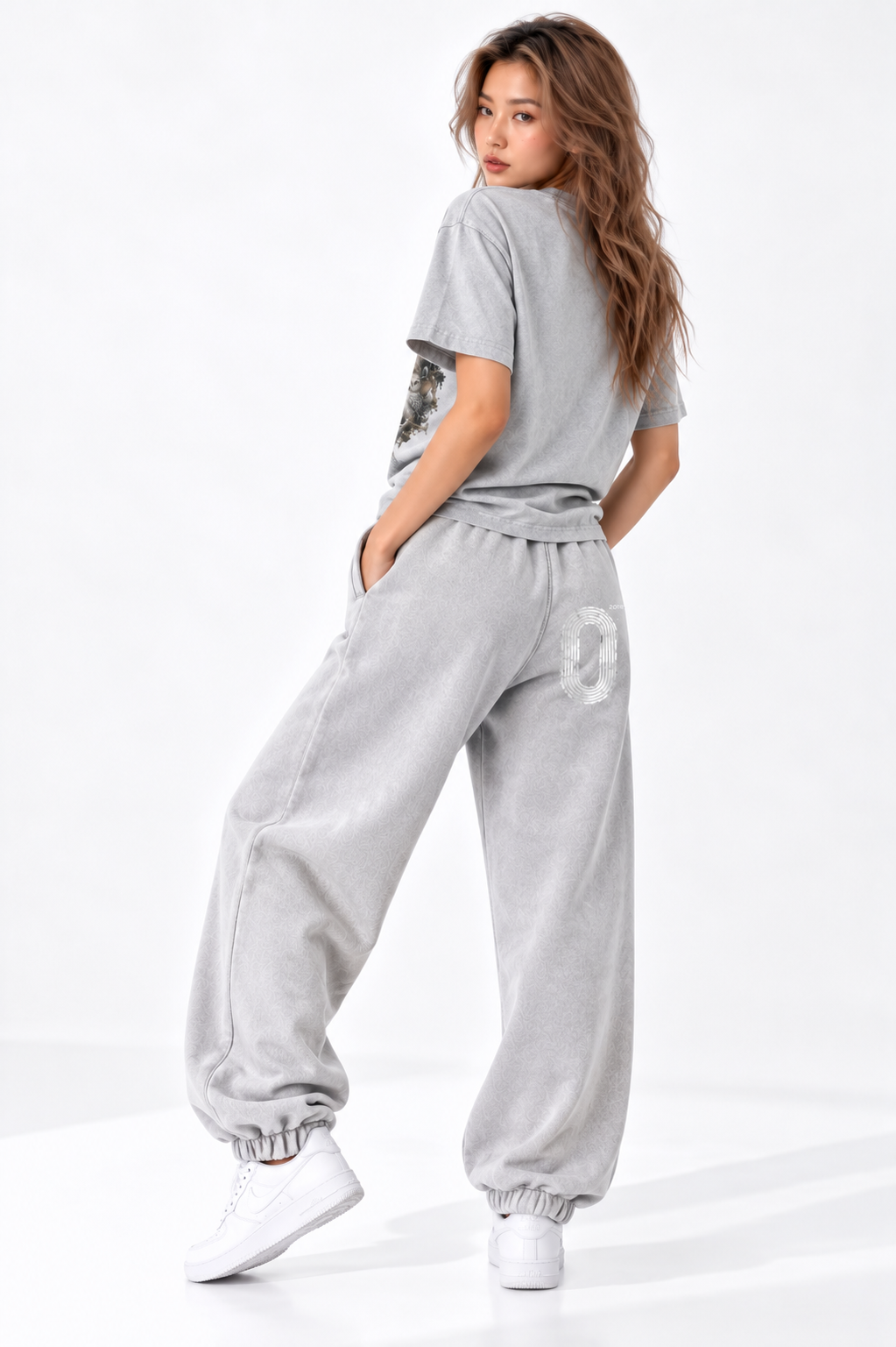 Light Gray Fleece Jogger Sweatpants — Retro Off-Duty Streetwear